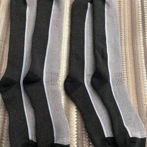Timberland/Unknown Bundle of Socks: Black/Gray, Aqua/White, Grey 4 Pairs